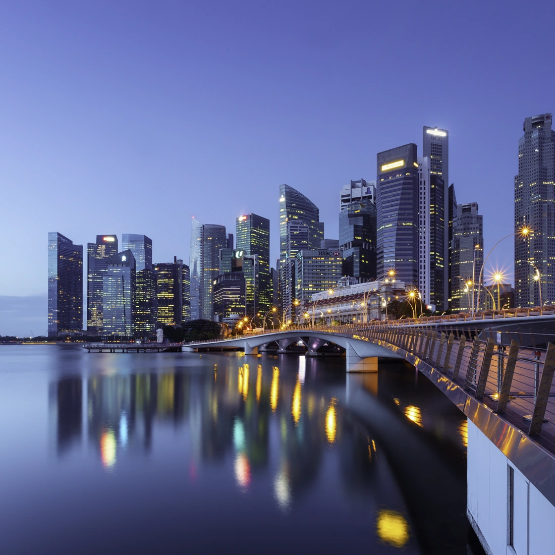 Singapore skyline and Jubilee Bridge across Marina Bay